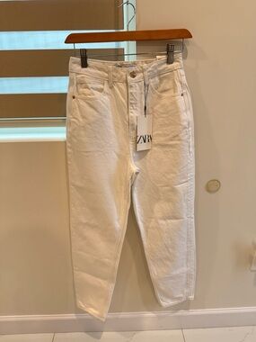 Zara White Straight-Leg Jeans